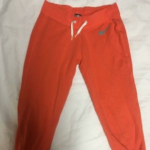 Nike capri pants